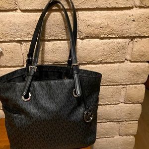 Gently used Michael Kors purse.